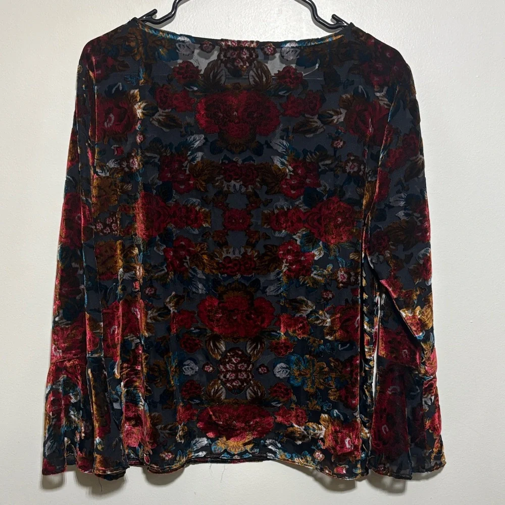 Karen Kane Red Multi Velvet Floral Bell-Sleeve Blouse